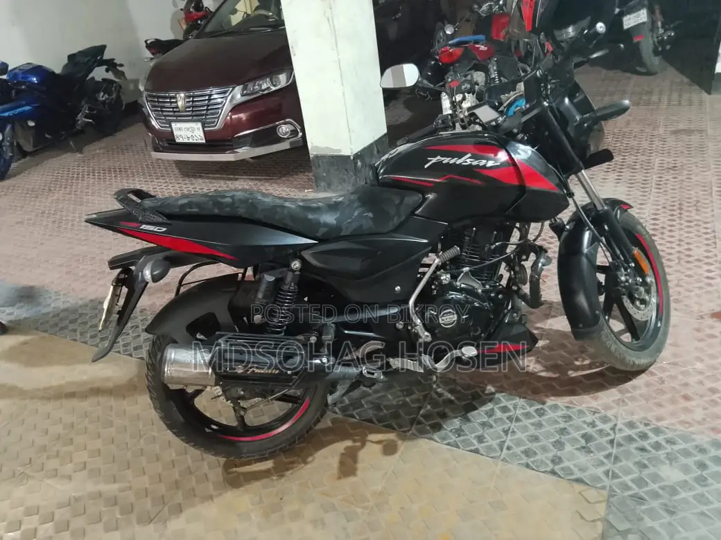 Bajaj Pulsar 150 2024 Black