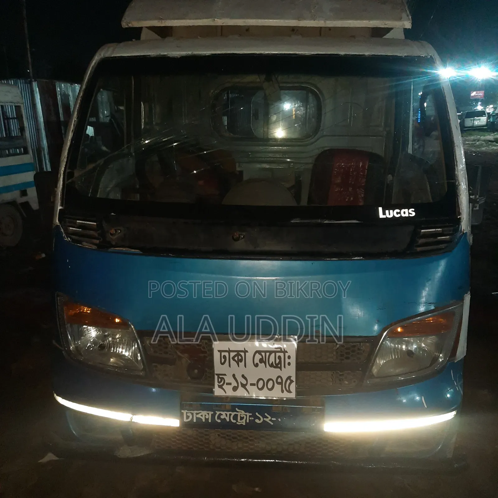 টাটা E220 ২০১৭ সাদা