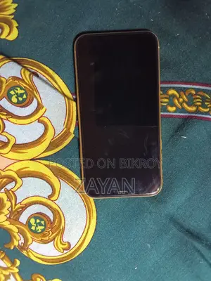 Apple iPhone 11 128 GB Gold