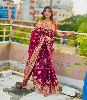 টেন্সিল জরি জামদানি শাড়ি