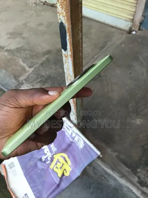 Realme 128 GB Yellow
