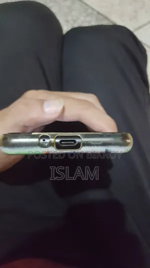 সনি এক্সপেরিয়া ৫ ৩য় প্রজন্ম ১২৮ জিবি গোলাপি