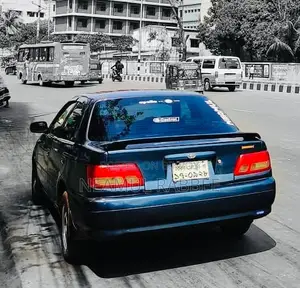 Toyota Carina 1.5 Front-Wheel Drive Sedan 1999 Blue