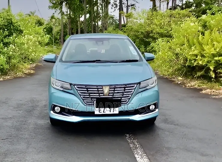 টয়োটা প্রমিও ২০২১ সবুজ