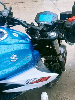 Suzuki Gixxer 2025 White