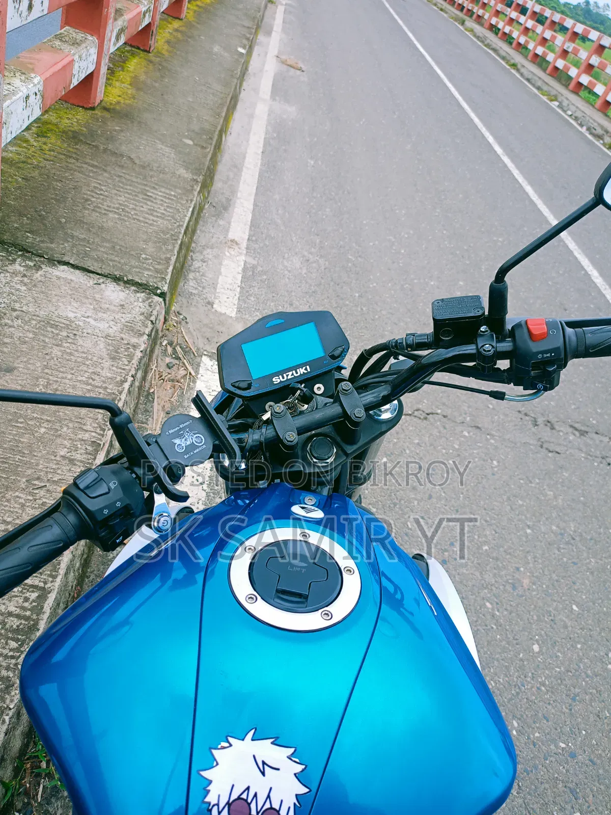 Suzuki Gixxer 2025 White