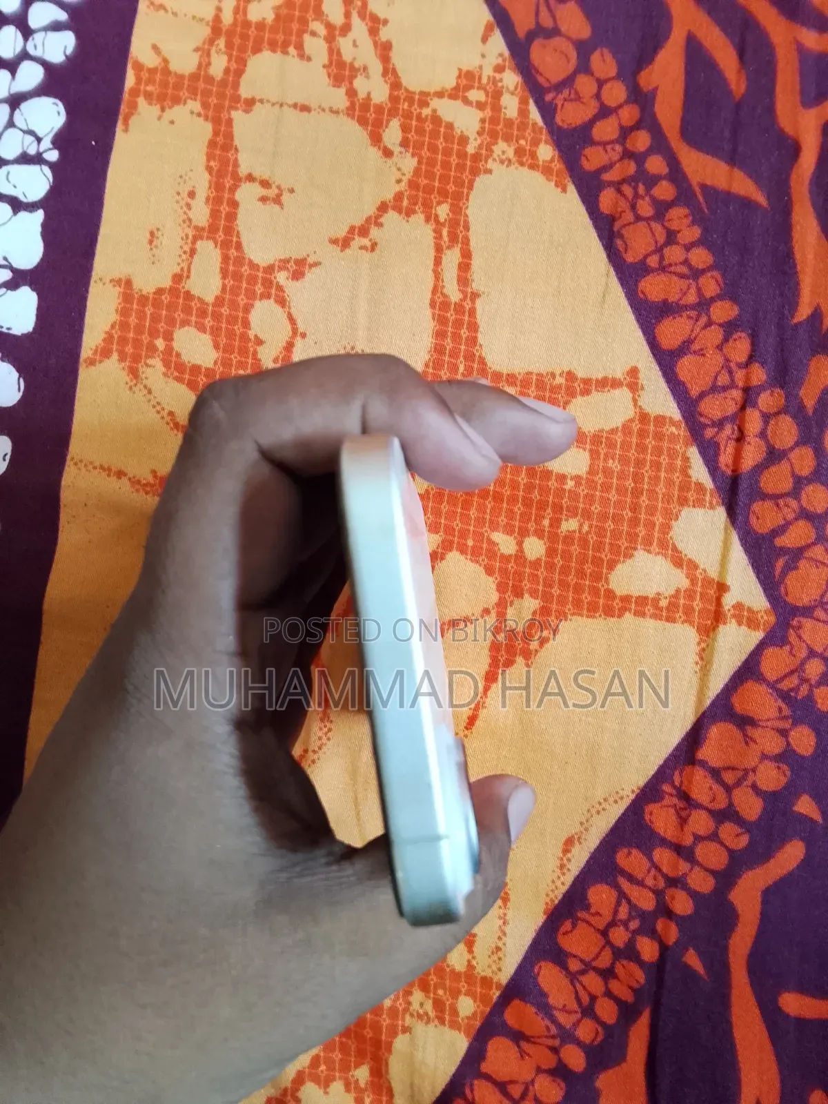 অ্যাপল আইফোন ১৭ ২৫৬ জিবি সাদা