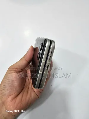 মোটরসাইকেল রেজর ৬০ ২৫৬ জিবি সাদা