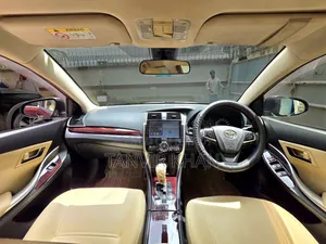 Toyota Premio 1.5 FWD 2021 Red