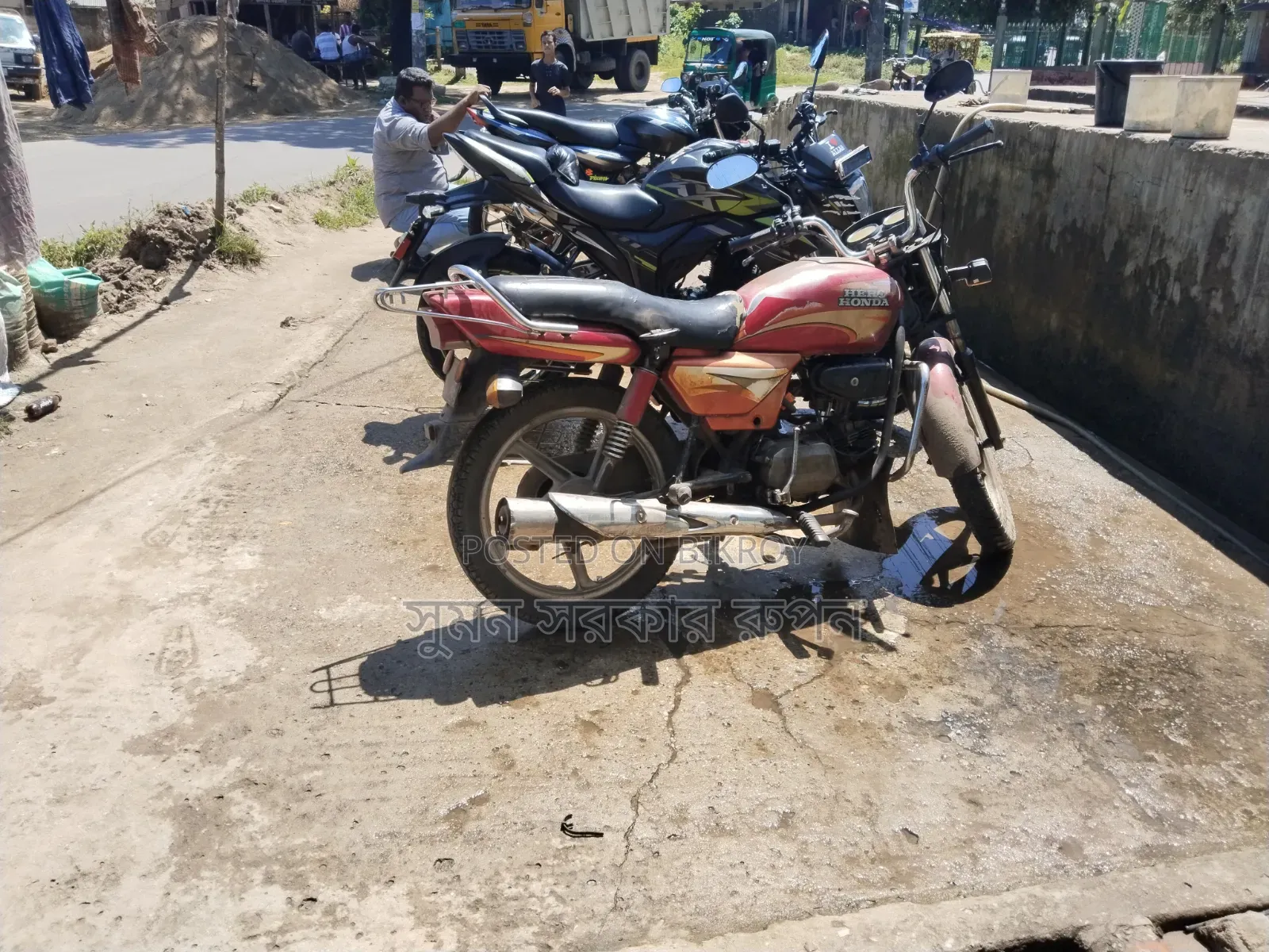 হিরো স্প্লেন্ডার প্লাস ২০১২ রেড