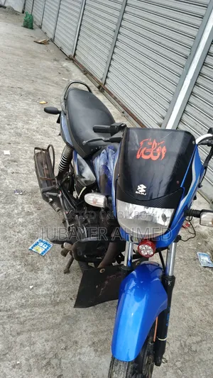 Bajaj 2017 Black