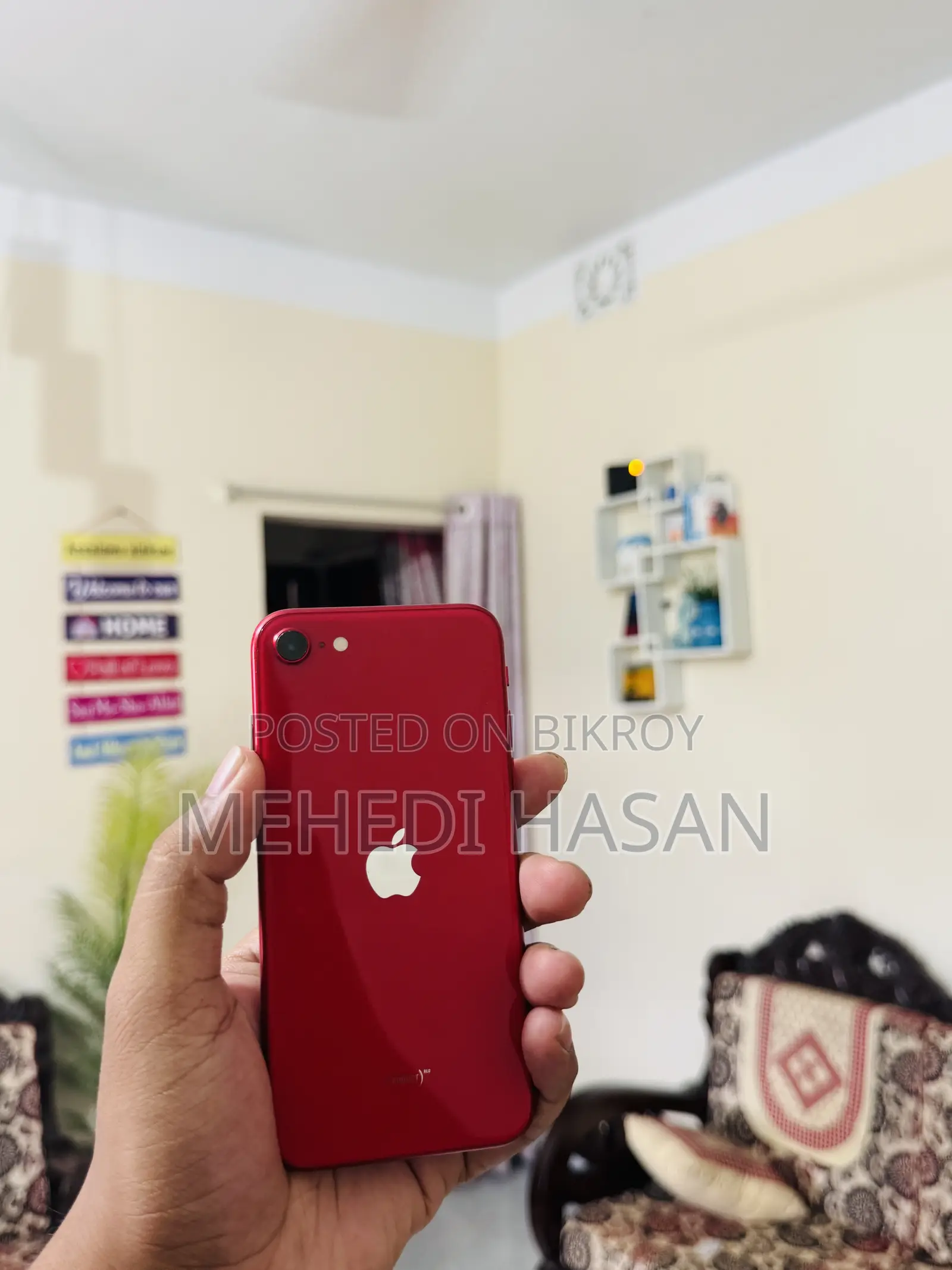 Apple iPhone SE (2020) 64 GB Red