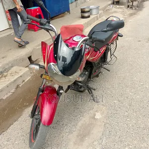 Bajaj Discover 100 2021 Red