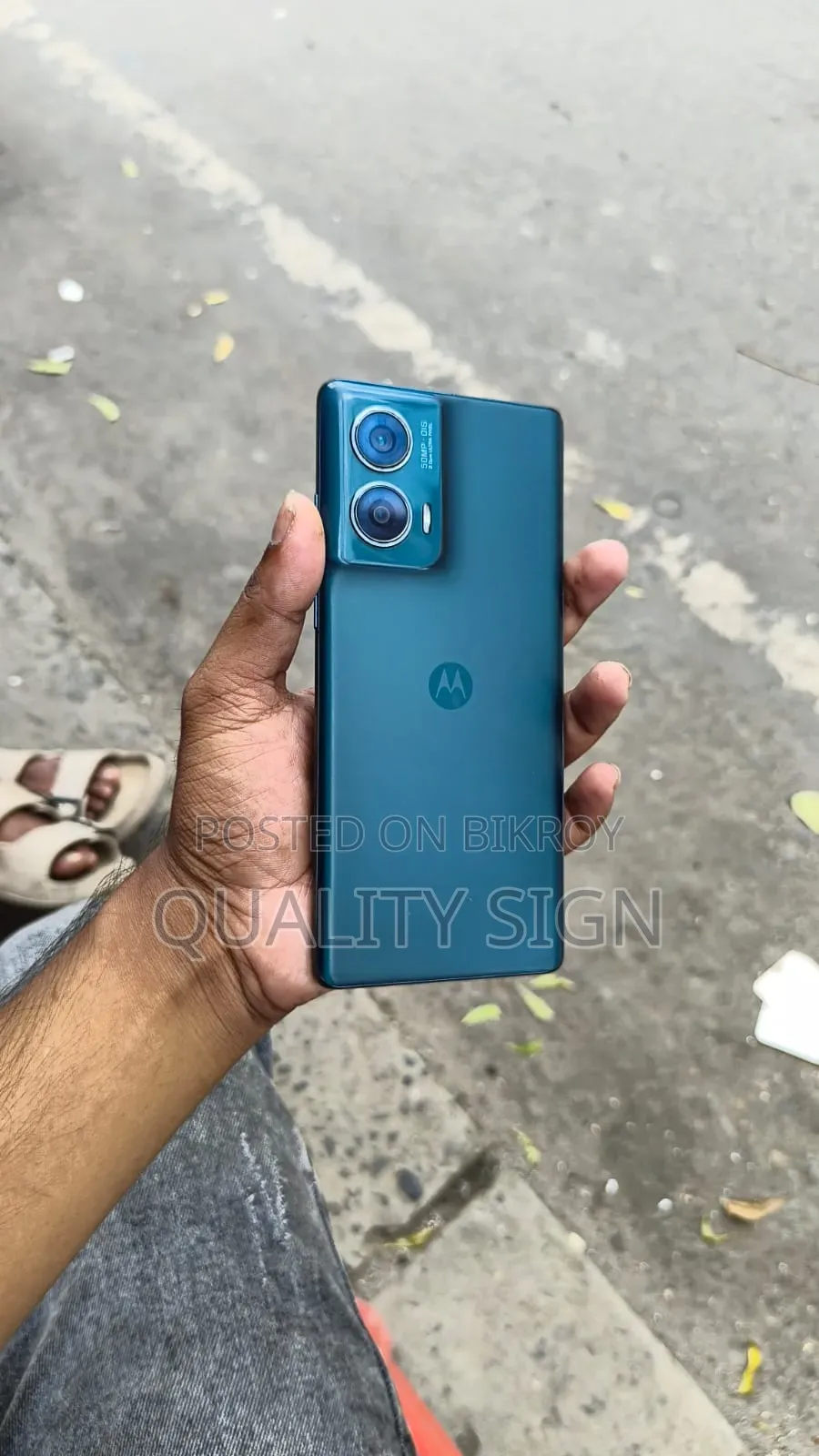 মোটর চলা এজ ৫০ ফিউশন ১২৮ জিবি ব্লু