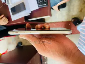 অ্যাপল আইফোন ১১ ৬৪ জিবি হোয়াইট