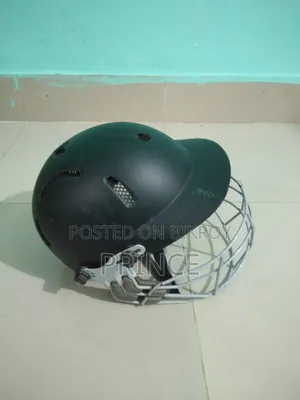 ক্রিকেট হেলমেট