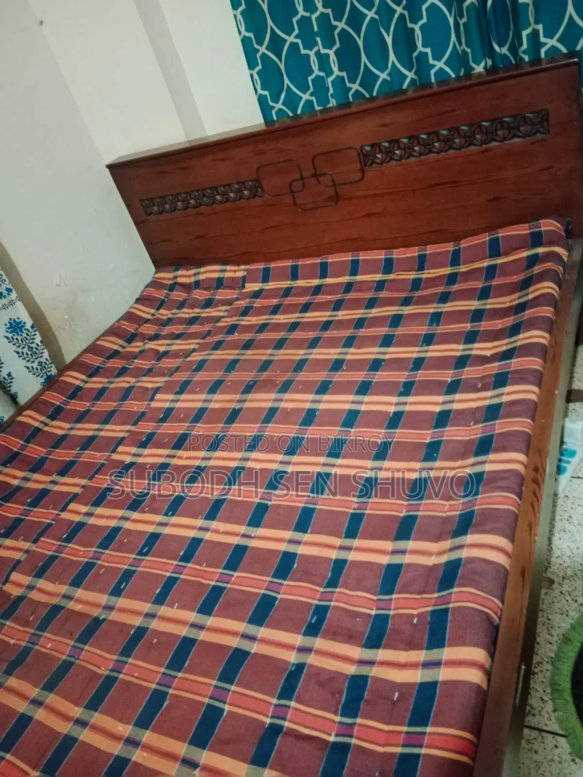An old bed will be sold. Completely fresh like new