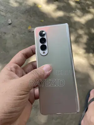 স্যামসাং জেড ১৬ জিবি গোল্ড