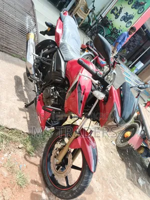 TVS Apache RTR 160 2V 2021 Red
