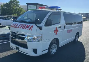 Toyota HiAce 2022 White