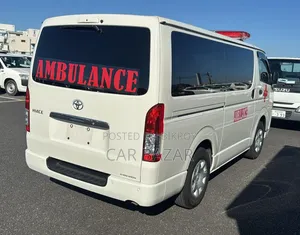 Toyota HiAce 2022 White