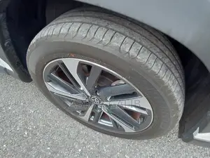 Toyota Corolla Cross 1.8 Hybrid FWD 2022 Pearl