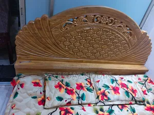 খাট টি ইমার্জেন্সি বিক্রি হবে।