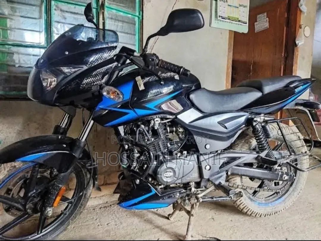 বাজাজ পালসার ১৫০ ২০২১ কালো