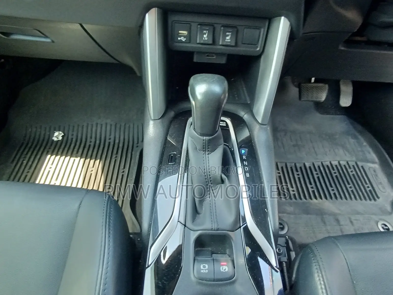 Toyota Corolla Cross 1.8 Hybrid FWD 2021 Silver