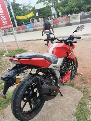 TVS Apache RTR 160 4V 2023 Red