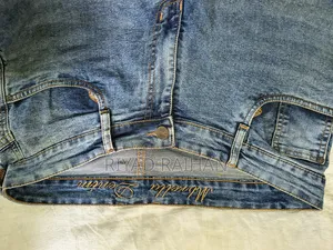 Mbrella Brand, Size 36.