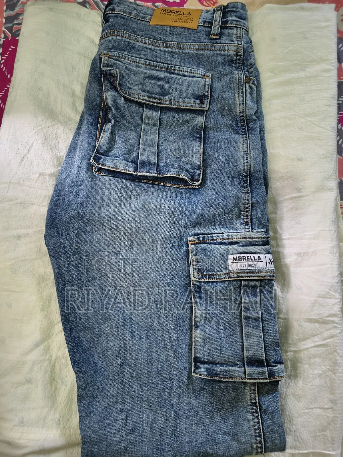 Mbrella Brand, Size 36.