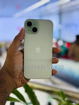 Apple iPhone 15 128 GB Green