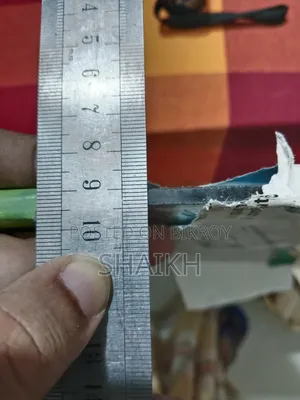 শোকেসের কাচ