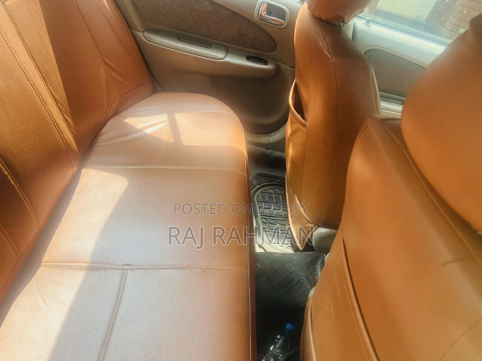 Toyota Corolla 2000 Gold