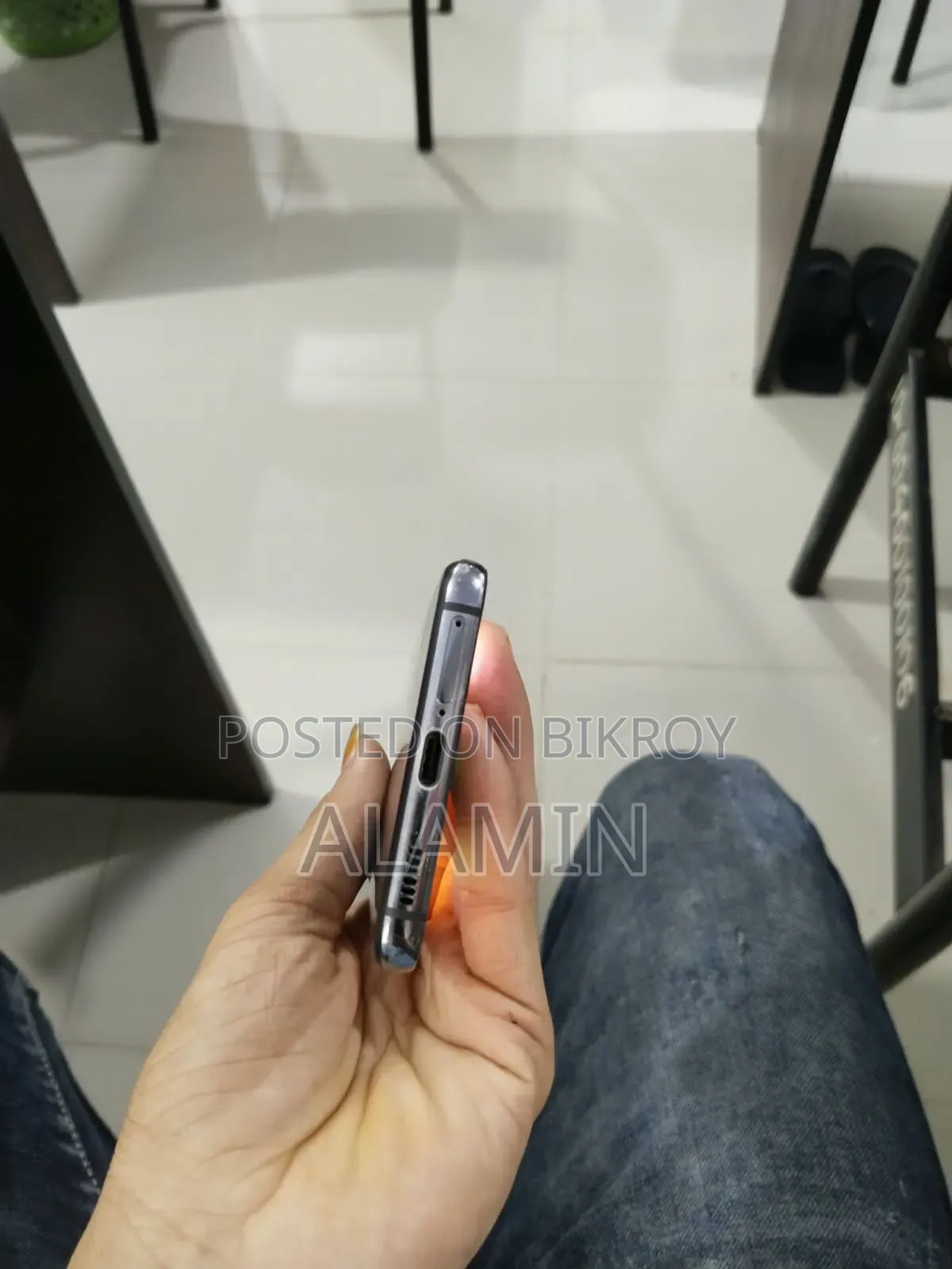 স্যামসাং গ্যালাক্সি এস২১ ৫জি ১২৮ জিবি ব্ল্যাক