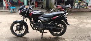 বাজাজ ডিসকভার ১২৫ ২০২০ কালো