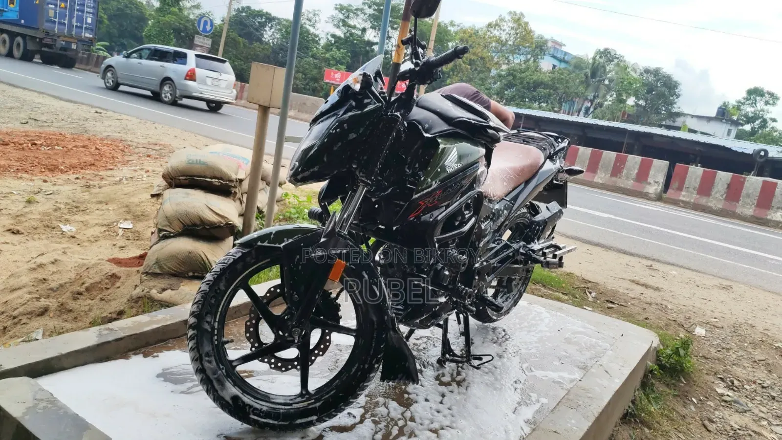 হোন্ডা এক্স-ব্লেড ১৬০ ২০২১ সবুজ