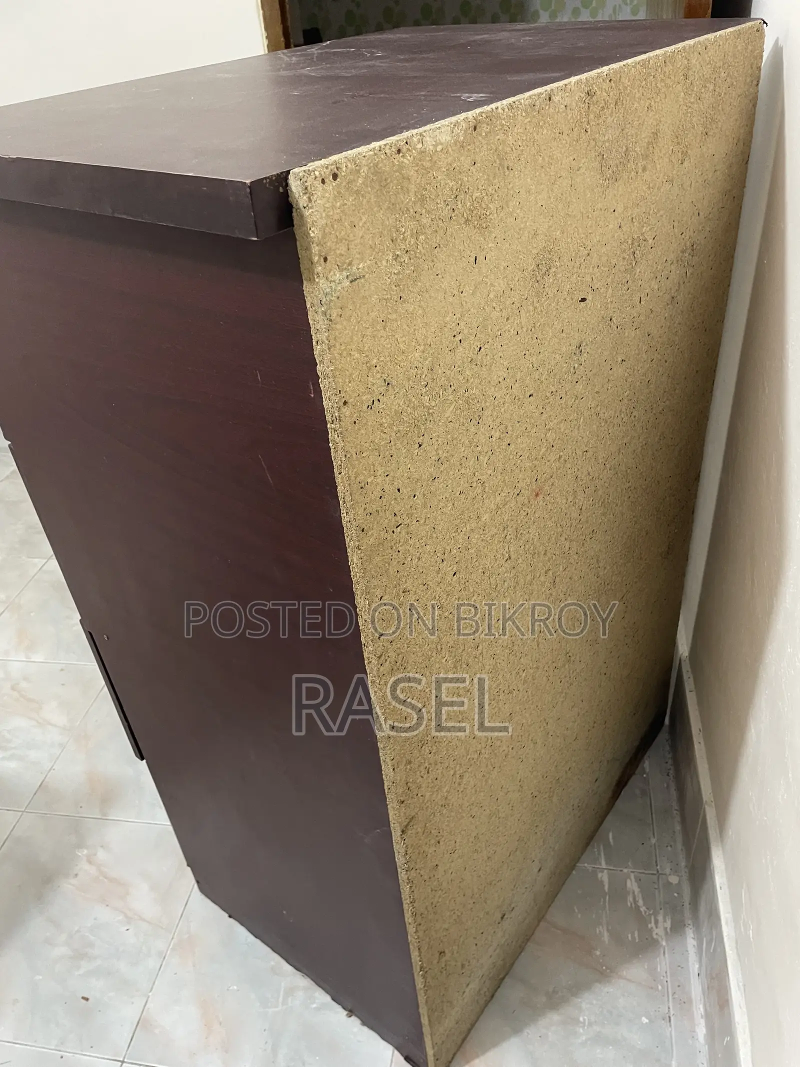 ওয়ারড্রব এবং কিচেন র‍্যাক বিক্রয়ের জন্য
