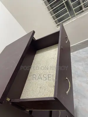 ওয়ারড্রব এবং কিচেন র‍্যাক বিক্রয়ের জন্য