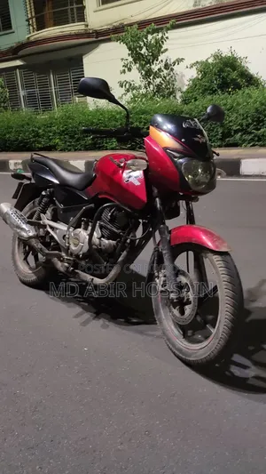 বাজাজ পালসার ১৫০ ২০১৪ লাল