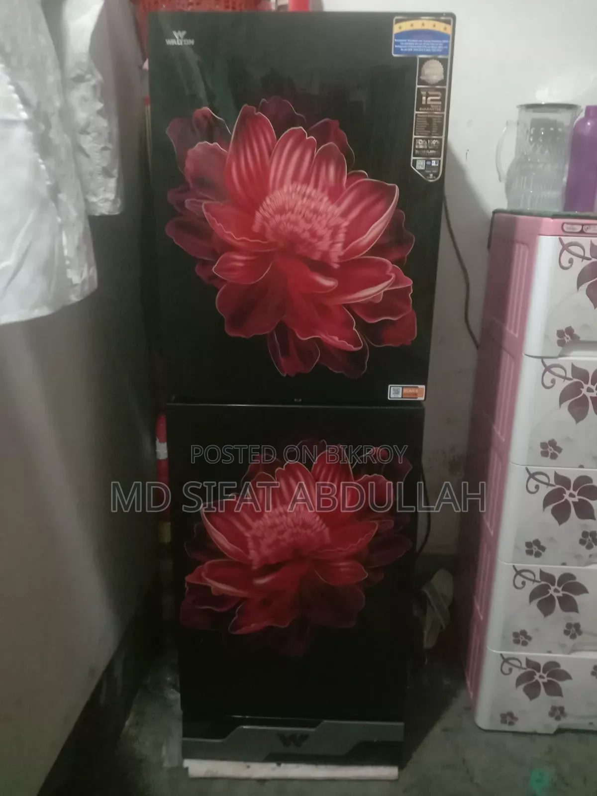 একদম নতুন একটি ফ্রিজ মাত্র ছয় মাস হয়েছে কিনছি