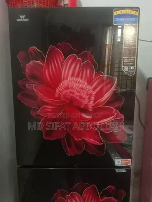 একদম নতুন একটি ফ্রিজ মাত্র ছয় মাস হয়েছে কিনছি