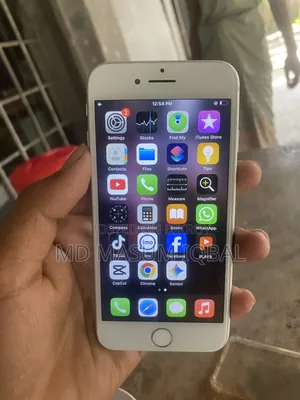 Apple iPhone 8 64 GB White