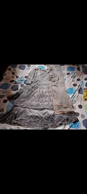 গারারা ড্রেস