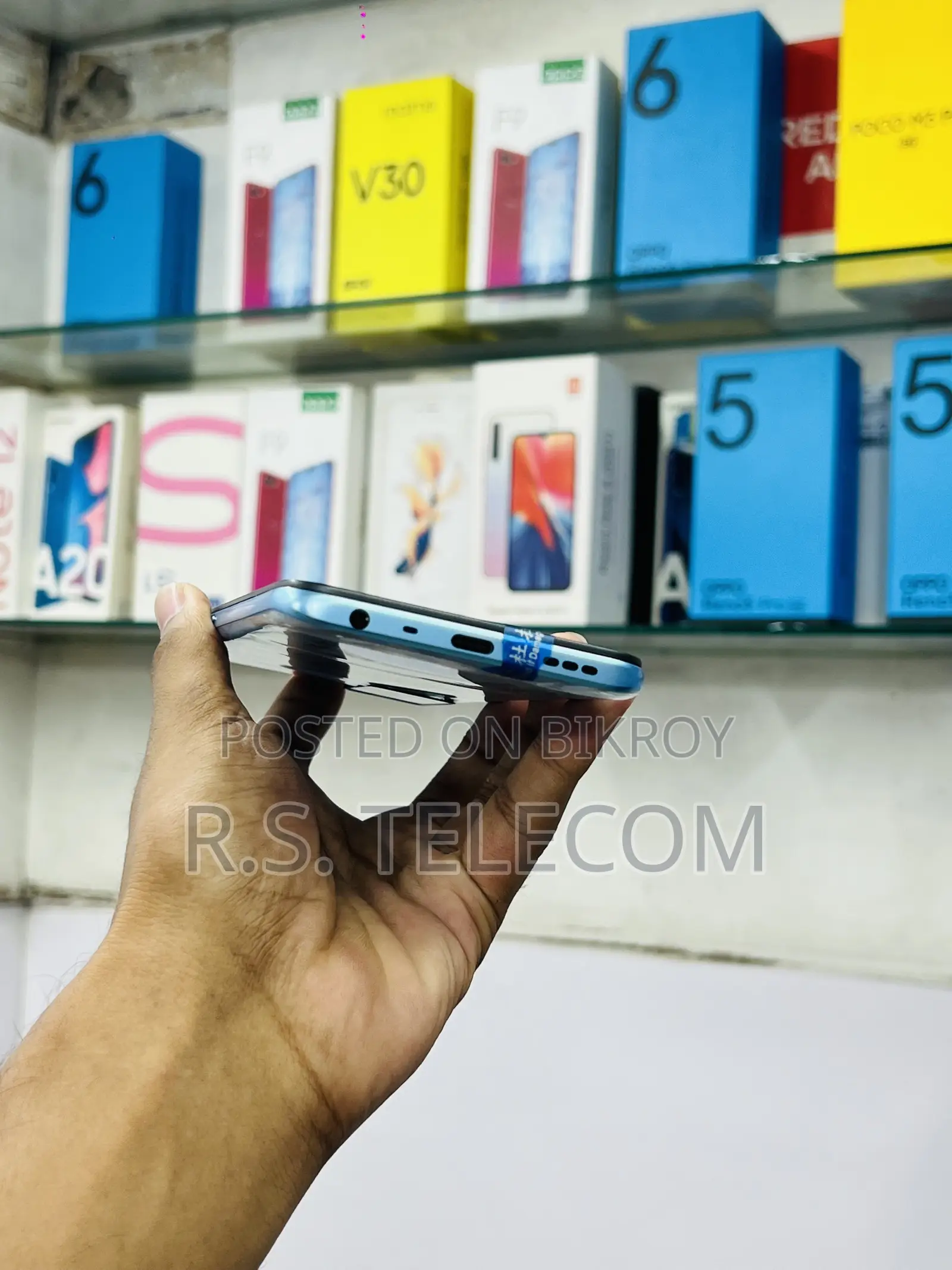 নতুন অপো এ৫৬ ৫জি ২৫৬ জিবি নীল