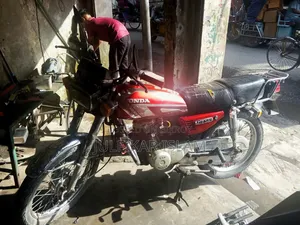 Honda 1994 Red