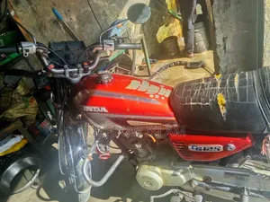 Honda 1994 Red