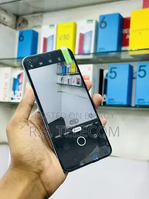নতুন রিয়েলমি ৮ ৫জি ১২৮ জিবি নীল
