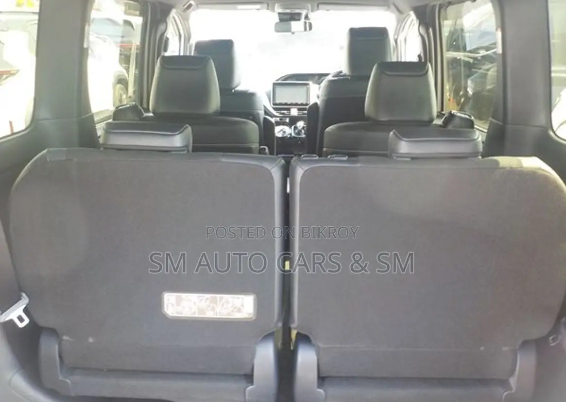 Toyota Noah 2021 Pearl